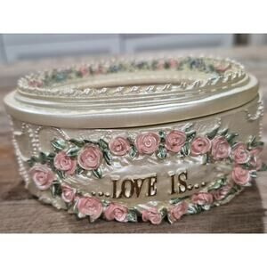Vintage Oval Jewelry Trinket Box Photo Picture Frame Top Love Is Inscript Pink R